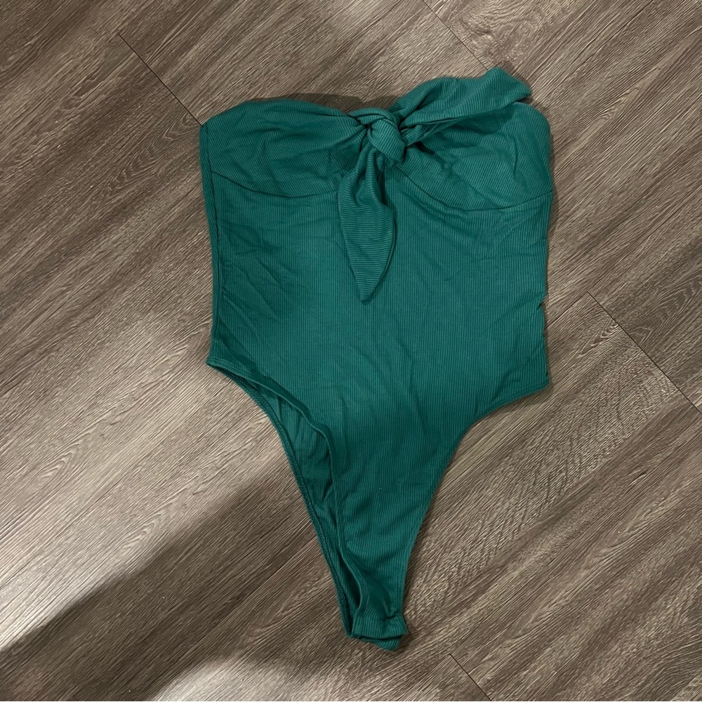 Strapless bodysuit